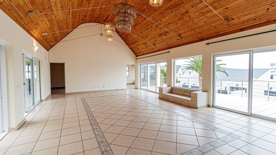 5 Bedroom Property for Sale in Myburgh Park Western Cape